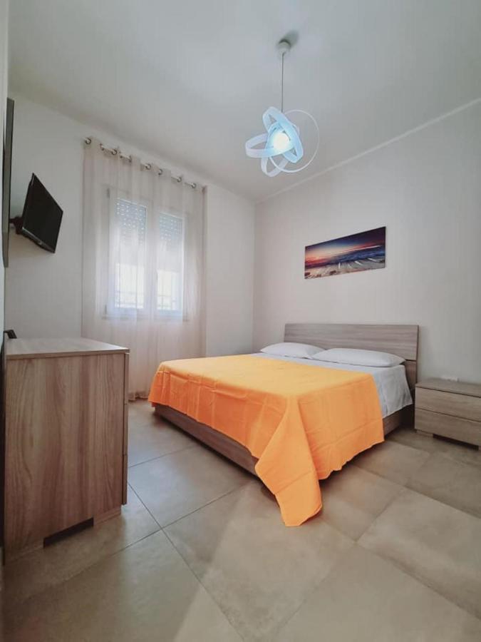 Villa Zizzari A Due Passi Dal Mare Torre Lapillo Buitenkant foto